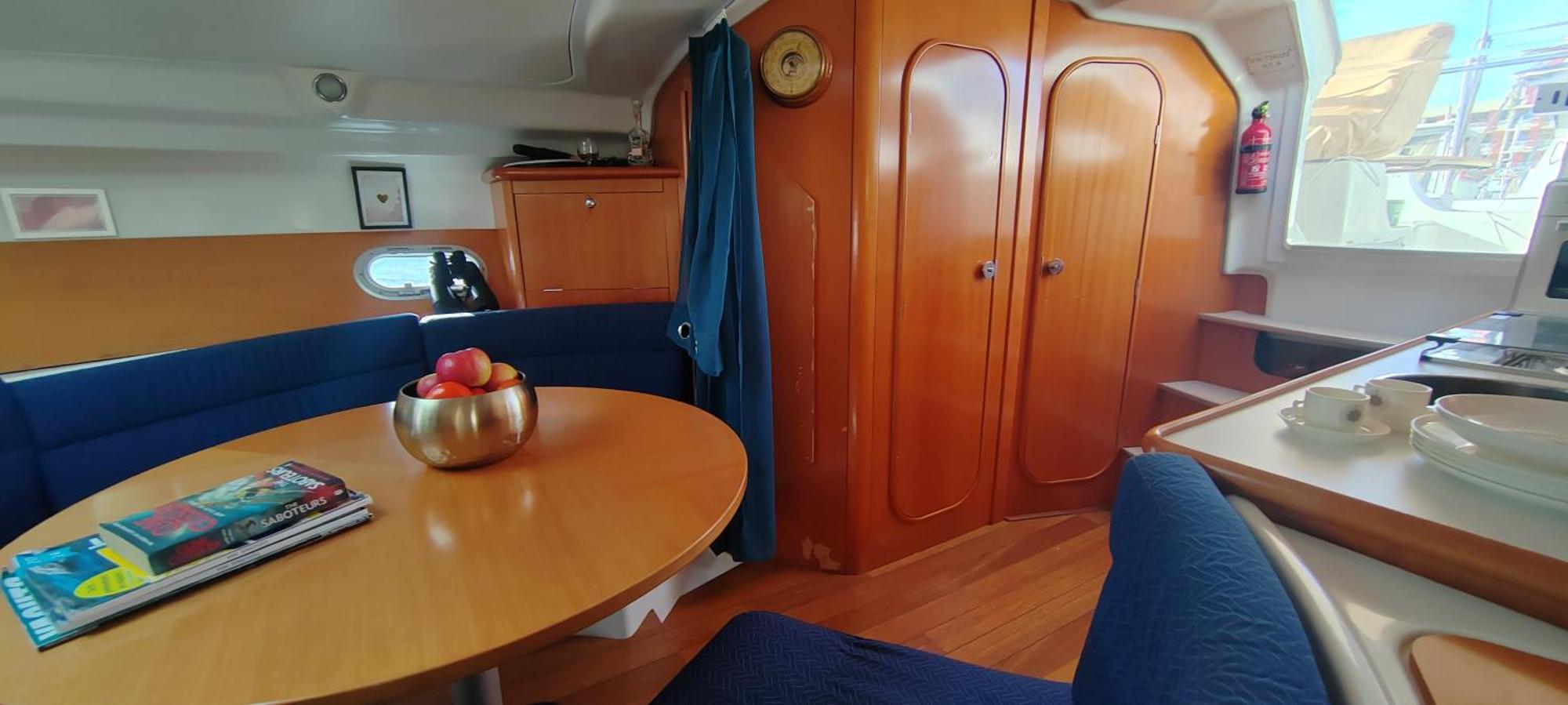 The Families Motor Yacht Spain Praga